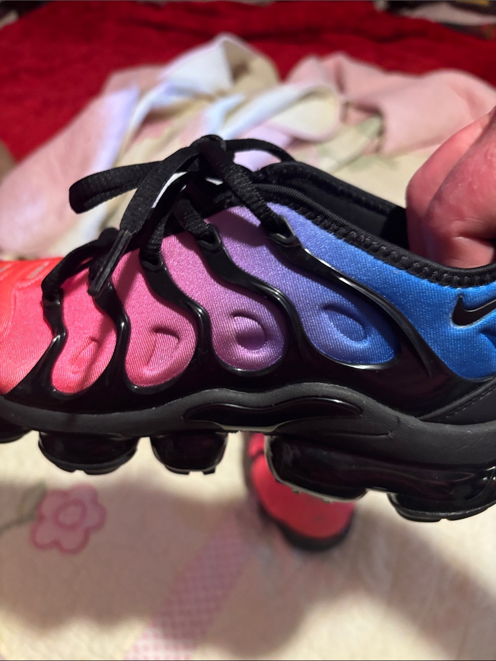 Nike vapor Max Women's Gradient Pink to Purple Lace-Up Sneakers - Picture 2 of 6